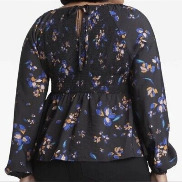 NWOT Ava & Viv Black Floral Peplum Shirt Puff Sleeve Blouse 3X - Picture 2 of 6